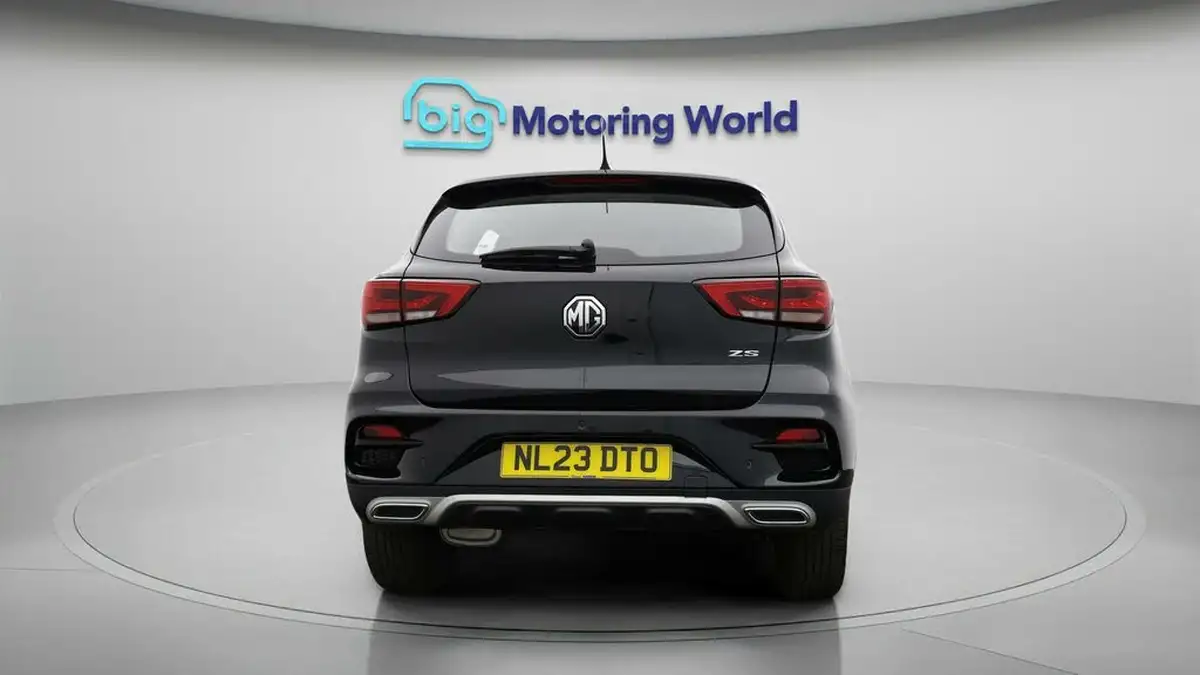 2023-mg-zs-suv-10t-gdi-excite-big-5