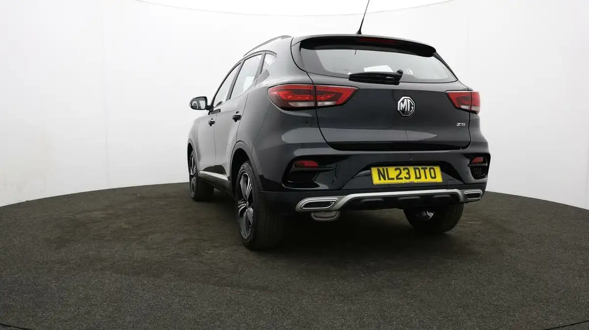 2023-mg-zs-suv-10t-gdi-excite-big-22