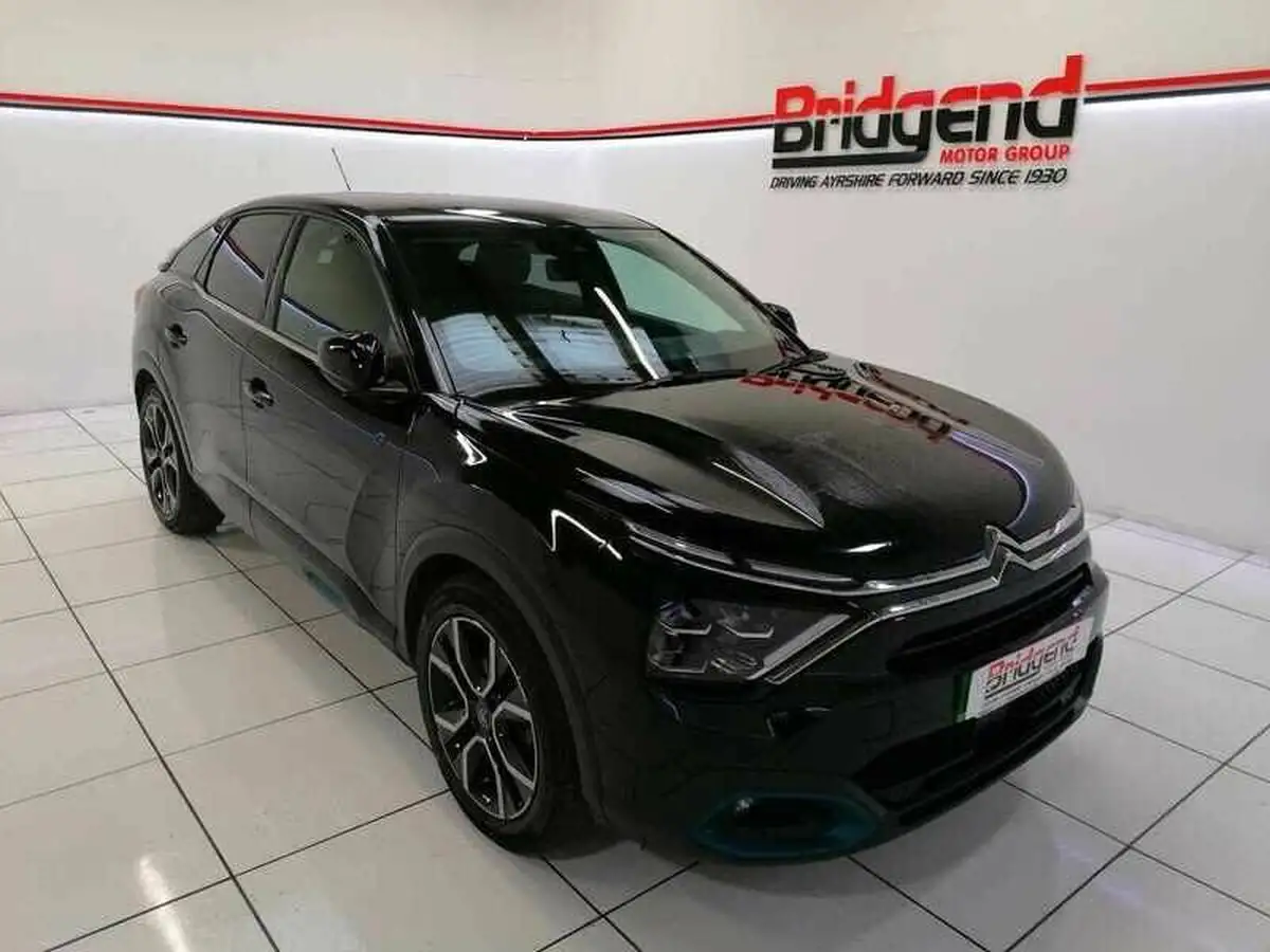 2022-citroen-c4-e-shine-big-0
