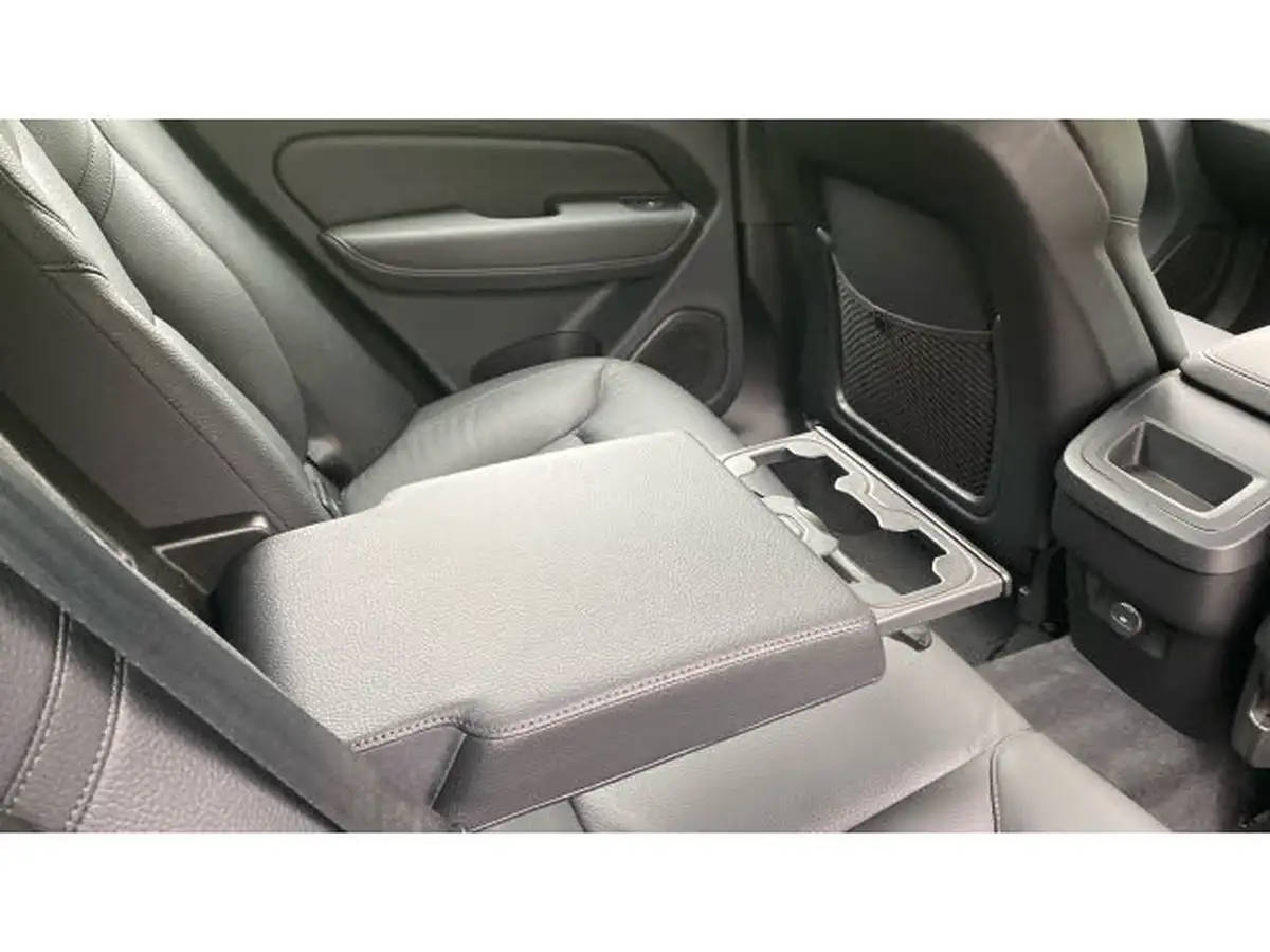 2021-volvo-xc60-20td-b4-momentum-awd-big-25