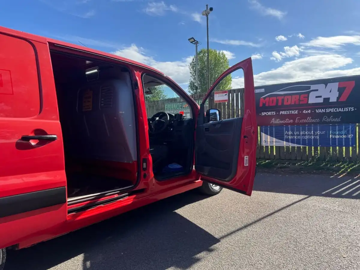2014-peugeot-expert-16td-l2-h1-panel-big-16
