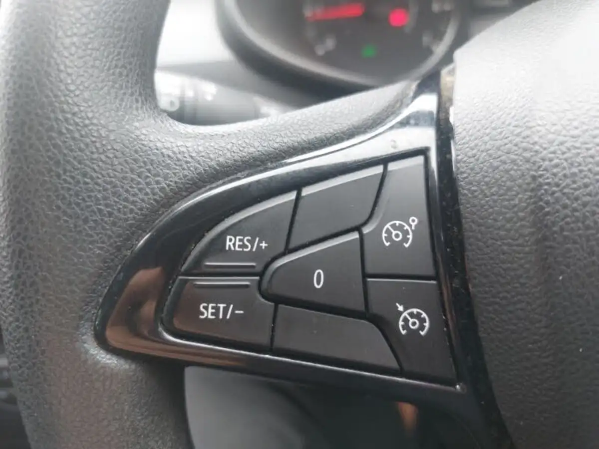 2022-dacia-sandero-stepway-10-tce-essential-90bhp-big-11