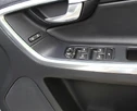 2015-volvo-xc60-small-18