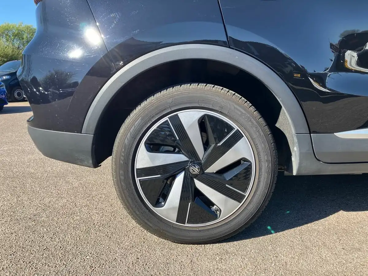2024-mg-zs-suv-e-trophy-connect-ev-176ps-big-6