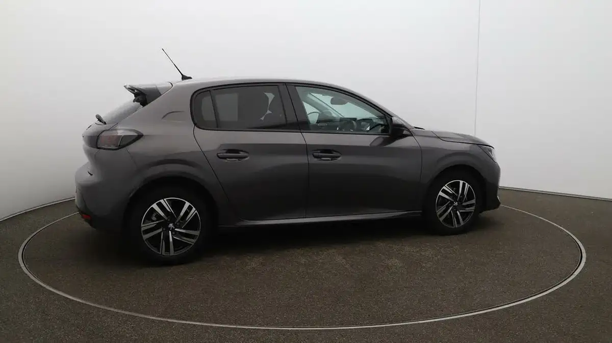 2023-peugeot-208-12-puretech-allure-premium-100ps-eat8-big-42