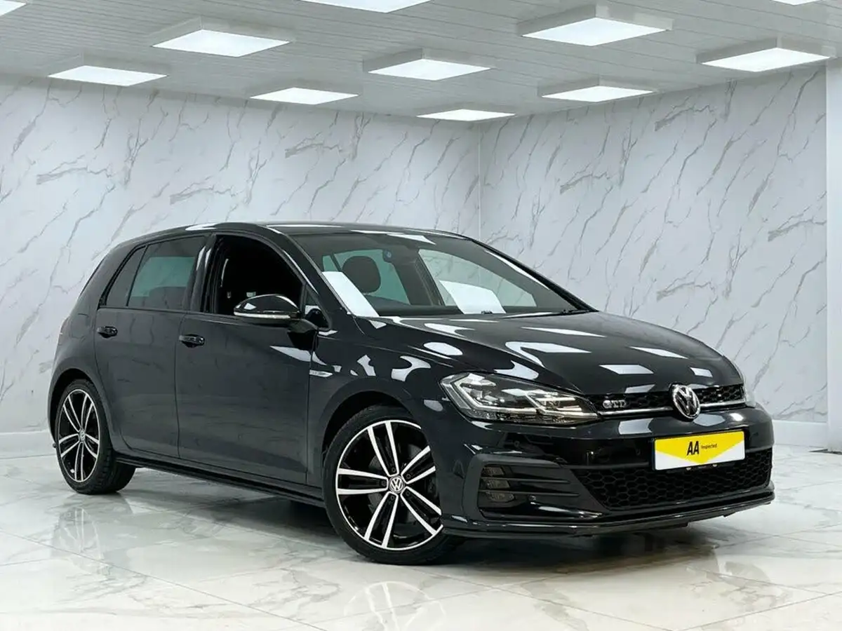 2018-volkswagen-golf-20tdi-gtd-hatchback-5d-big-4