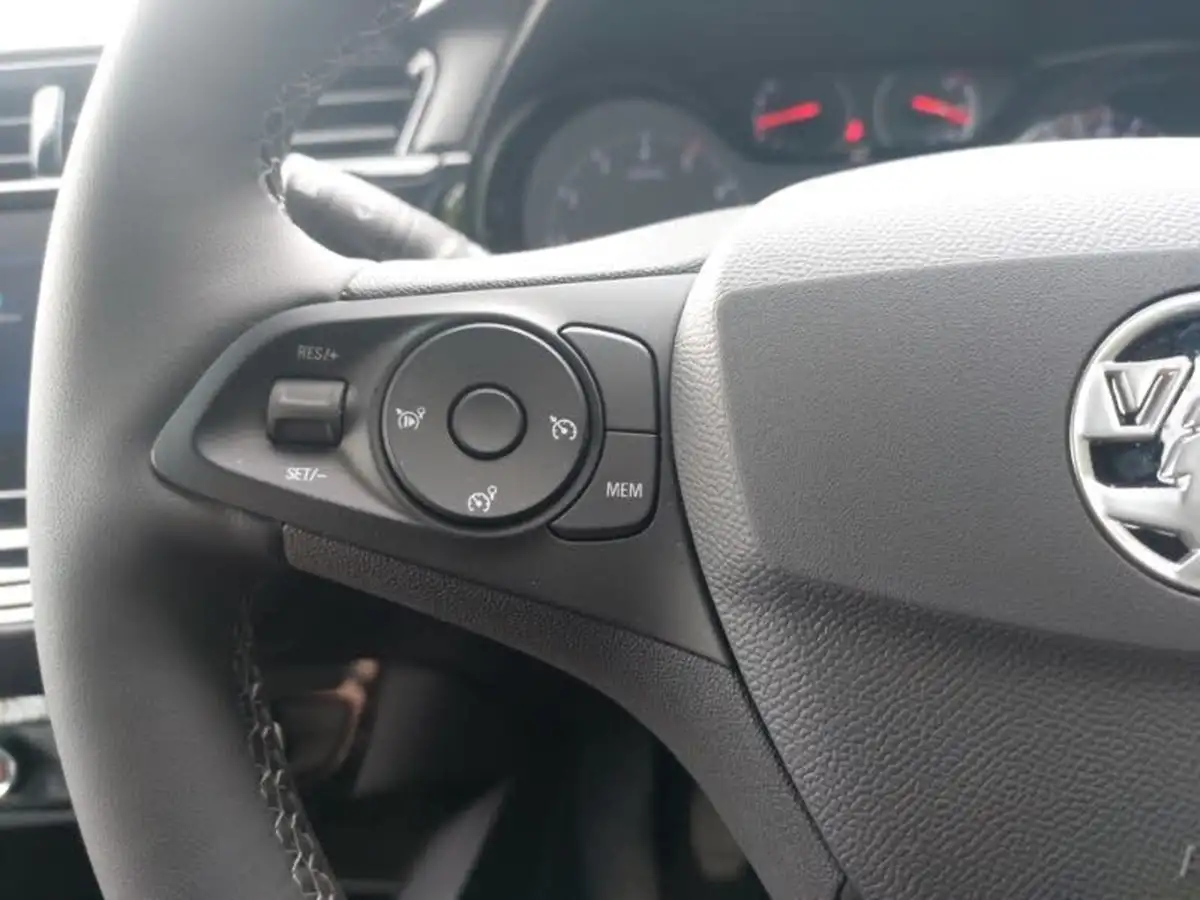 2024-vauxhall-corsa-12-turbo-design-big-14