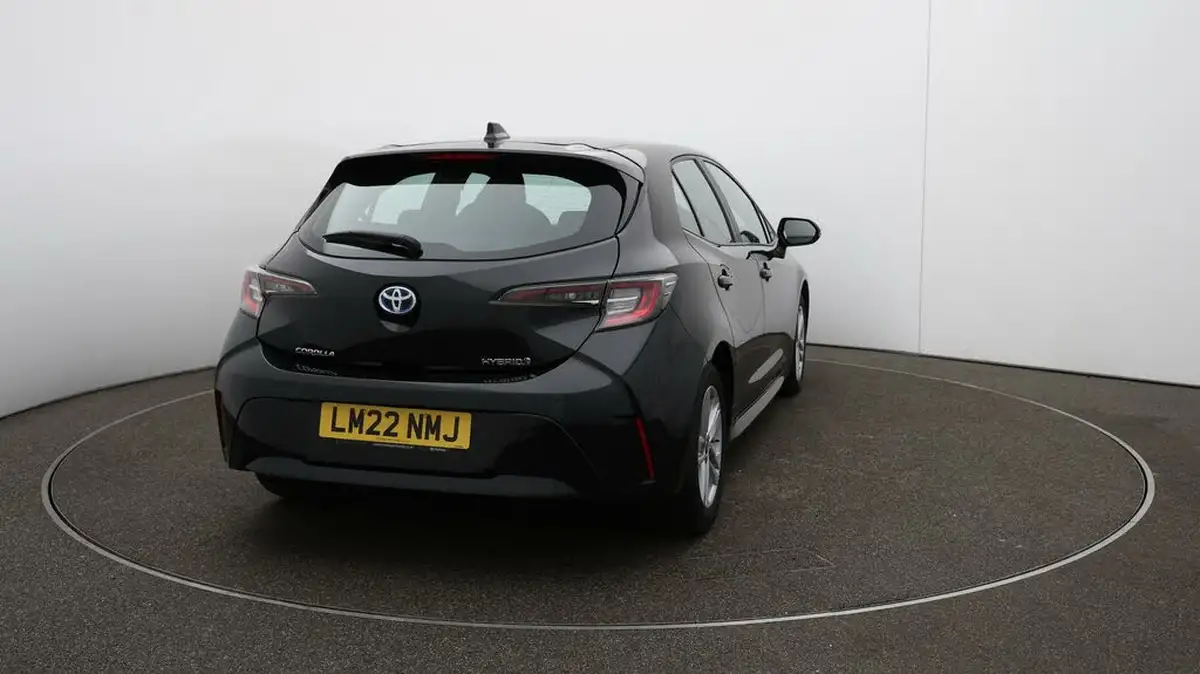 2022-toyota-corolla-18-vvt-i-icon-120bhp-trk-hatchback-5d-big-46