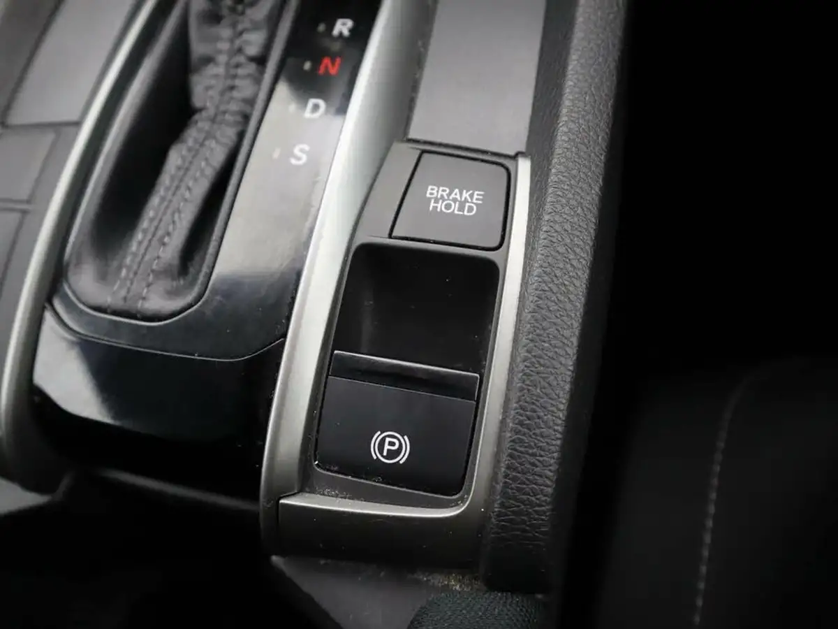 2018-honda-civic-15-vtec-turbo-sport-cvt-big-19