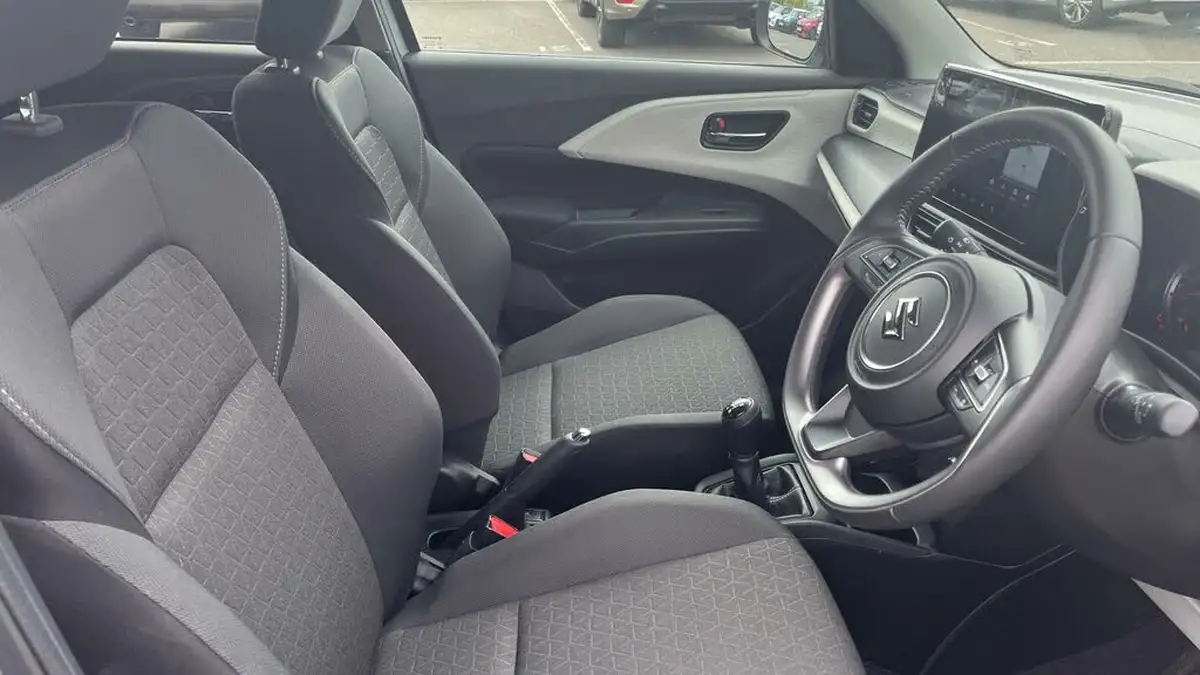 2024-suzuki-swift-12-motion-big-10