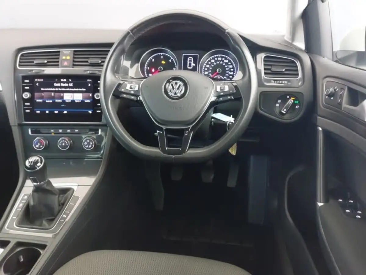 2019-volkswagen-golf-16tdi-match-hatchback-5d-big-6