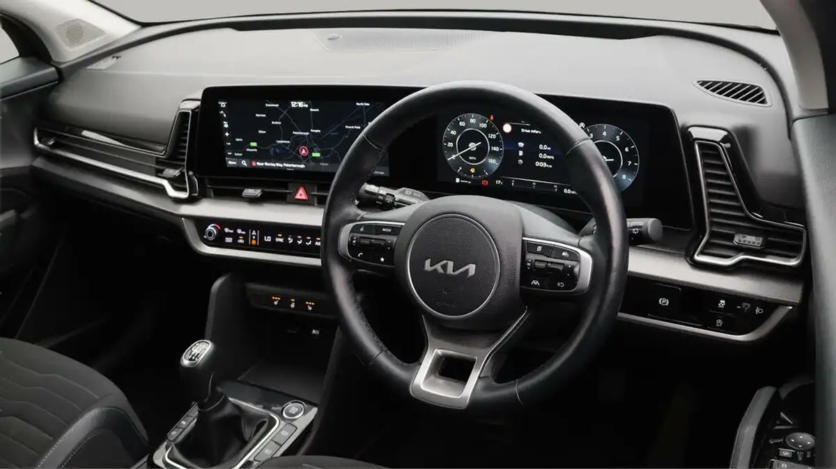 2023-kia-sportage-16-t-gdi-3-148bhp-big-9