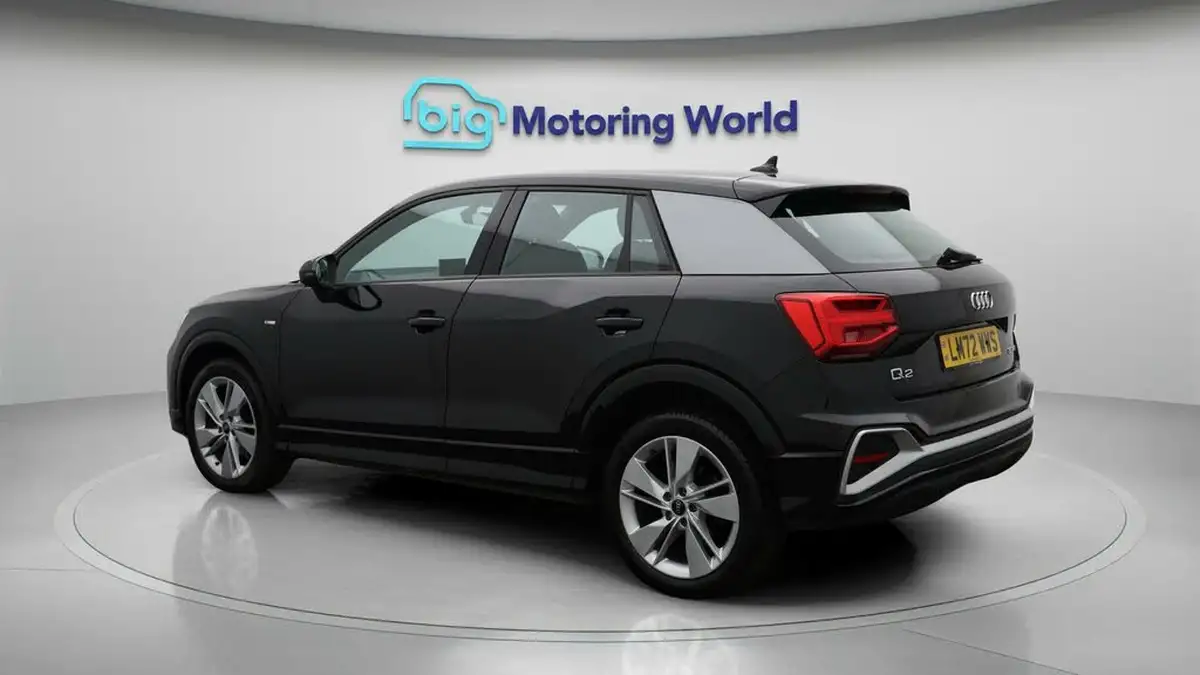2022-audi-q2-15-35-tfsi-s-line-tronic-big-5
