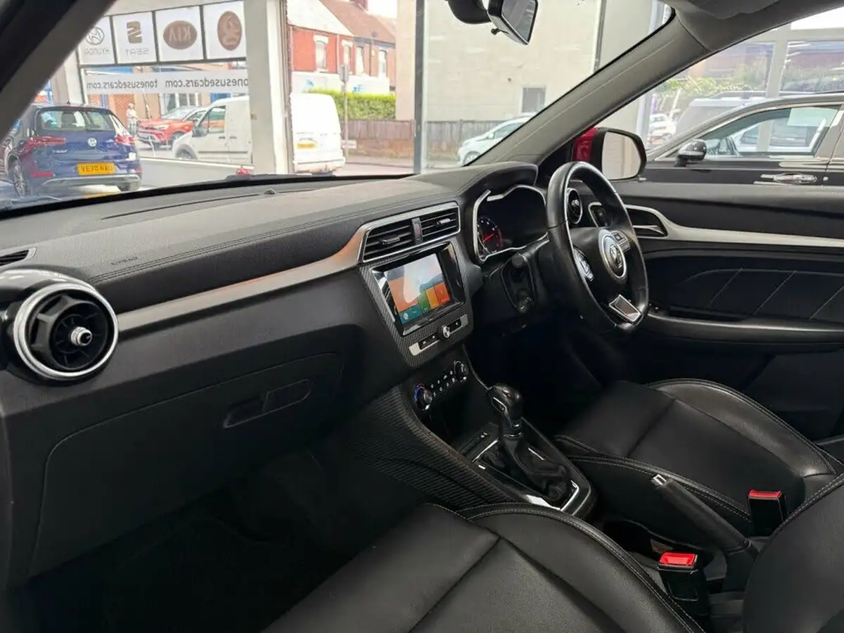 2018-mg-zs-suv-10t-gdi-exclusive-big-14