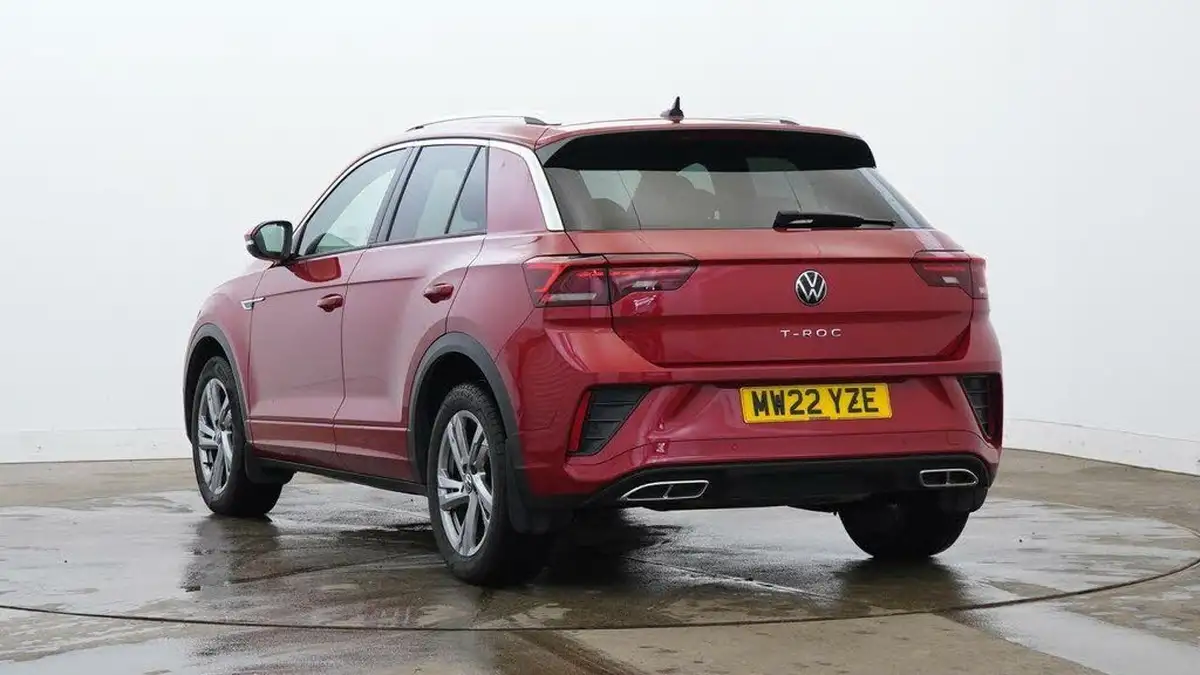 2022-volkswagen-t-roc-15-tsi-r-line-hatchback-5d-dsg-big-2
