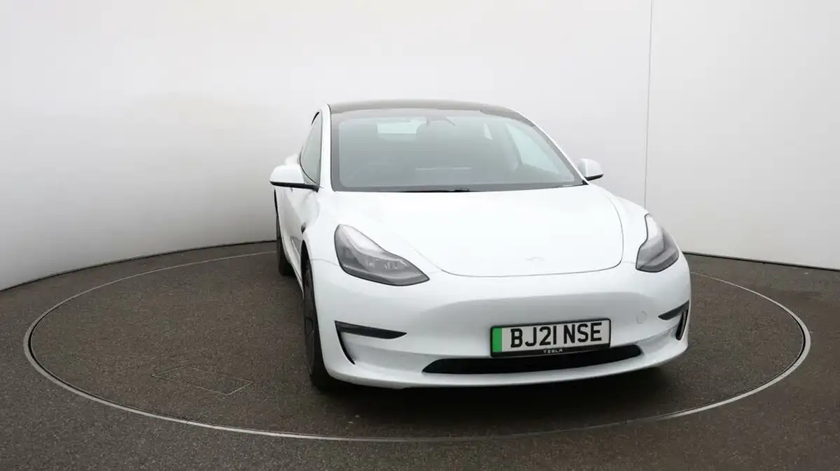 2021-tesla-model-3-e-long-range-4x4-big-33
