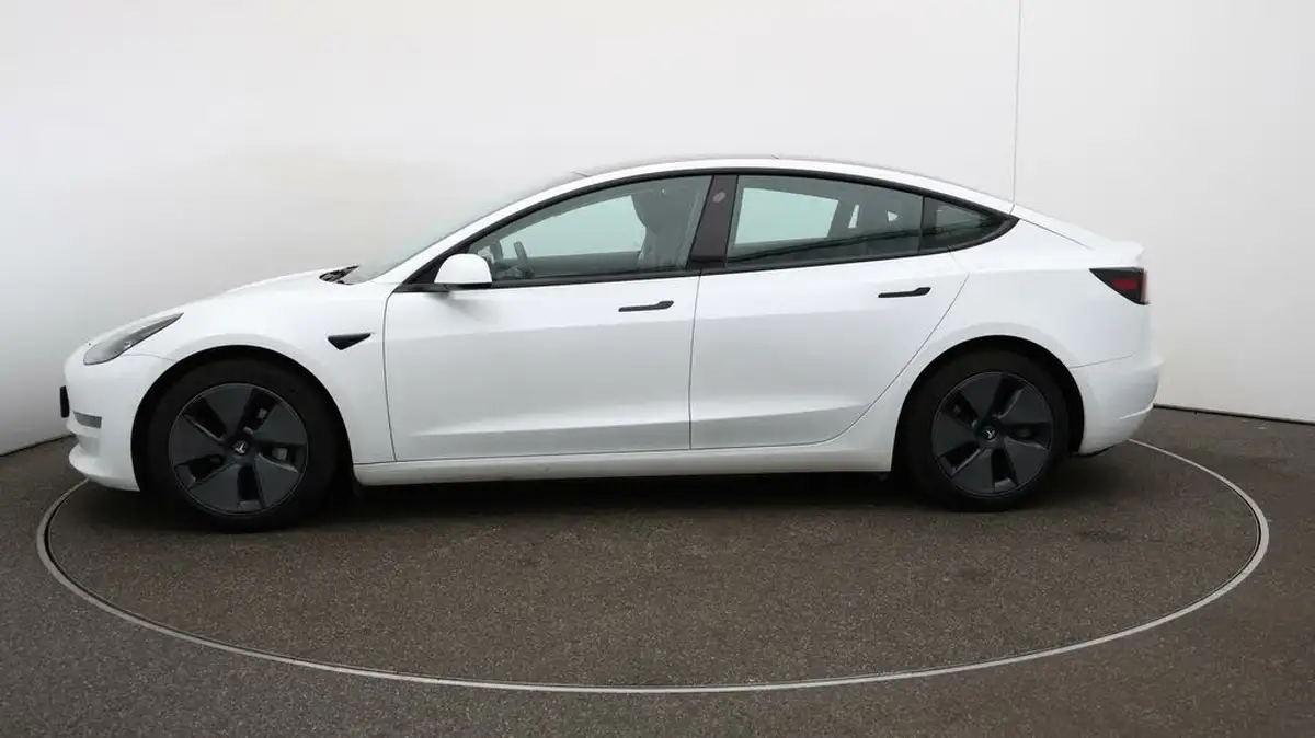 2021-tesla-model-3-e-long-range-4x4-big-57