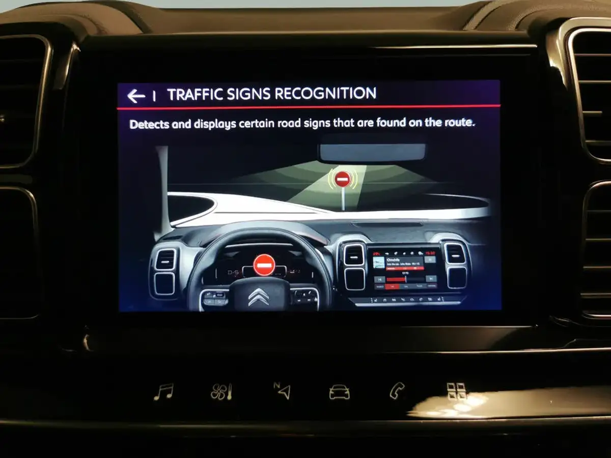 2019-citroen-c5-aircross-15bluehdi-feel-eat8-big-19
