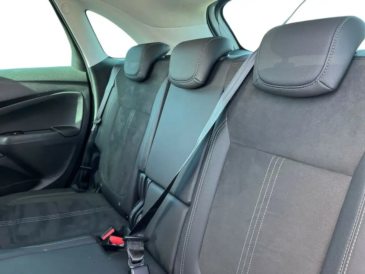 2021-vauxhall-crossland-12-ultimate-nav-big-8