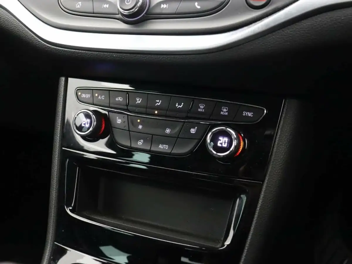 2019-vauxhall-astra-14i-16v-turbo-griffin-ss-big-18