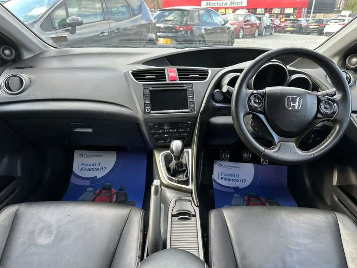2014-honda-civic-18-sr-tourer-big-1