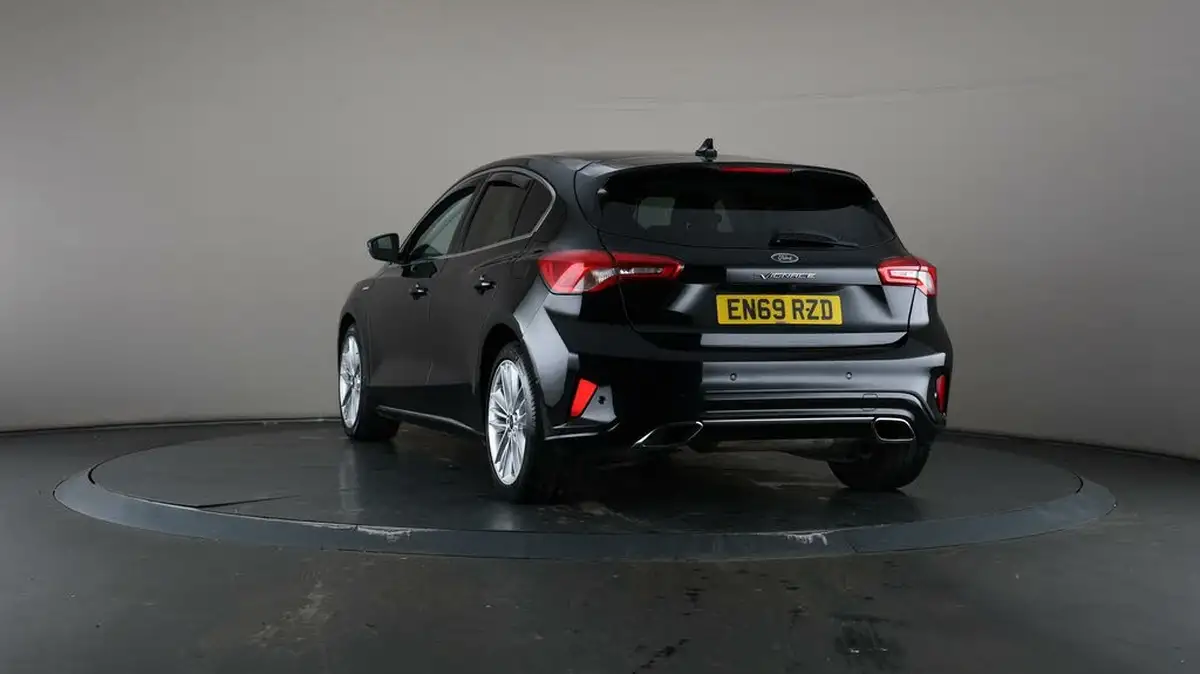2020-ford-focus-15-vignale-hatchback-big-47