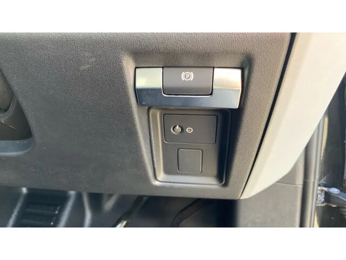 2023-land-rover-110-defender-30-d250-x-dynamic-se-big-31