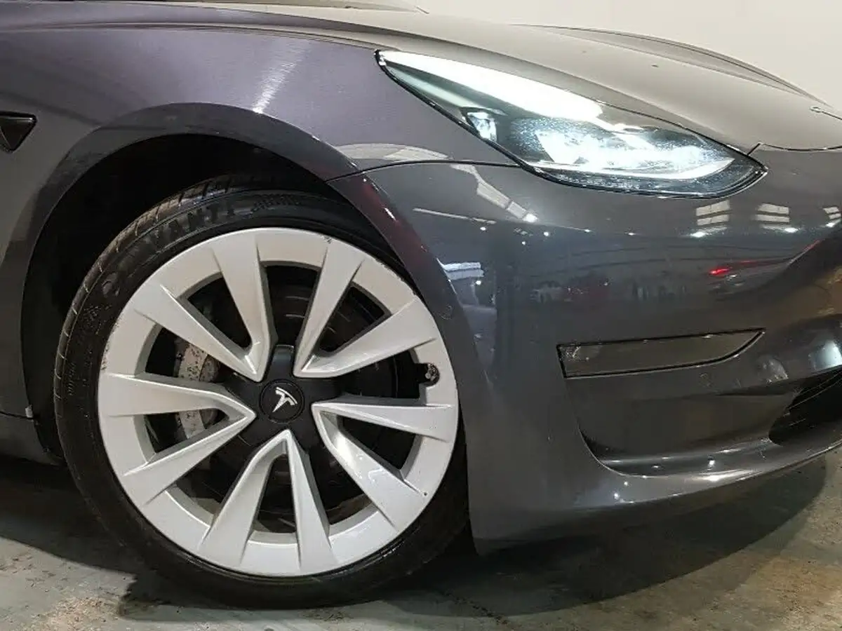 2021-tesla-model-3-e-long-range-4x4-big-8