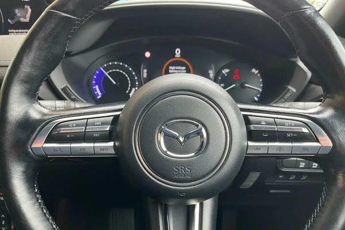 2022-mazda-mx-30-e-gt-sport-tech-big-11