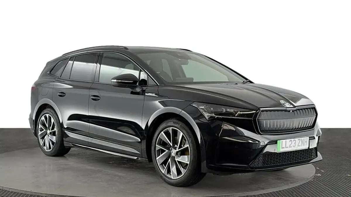 2023-skoda-enyaq-e-80-sportline-big-1