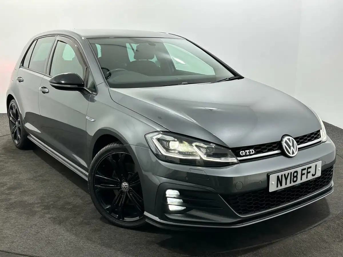 2018-volkswagen-golf-20tdi-gtd-hatchback-5d-big-54