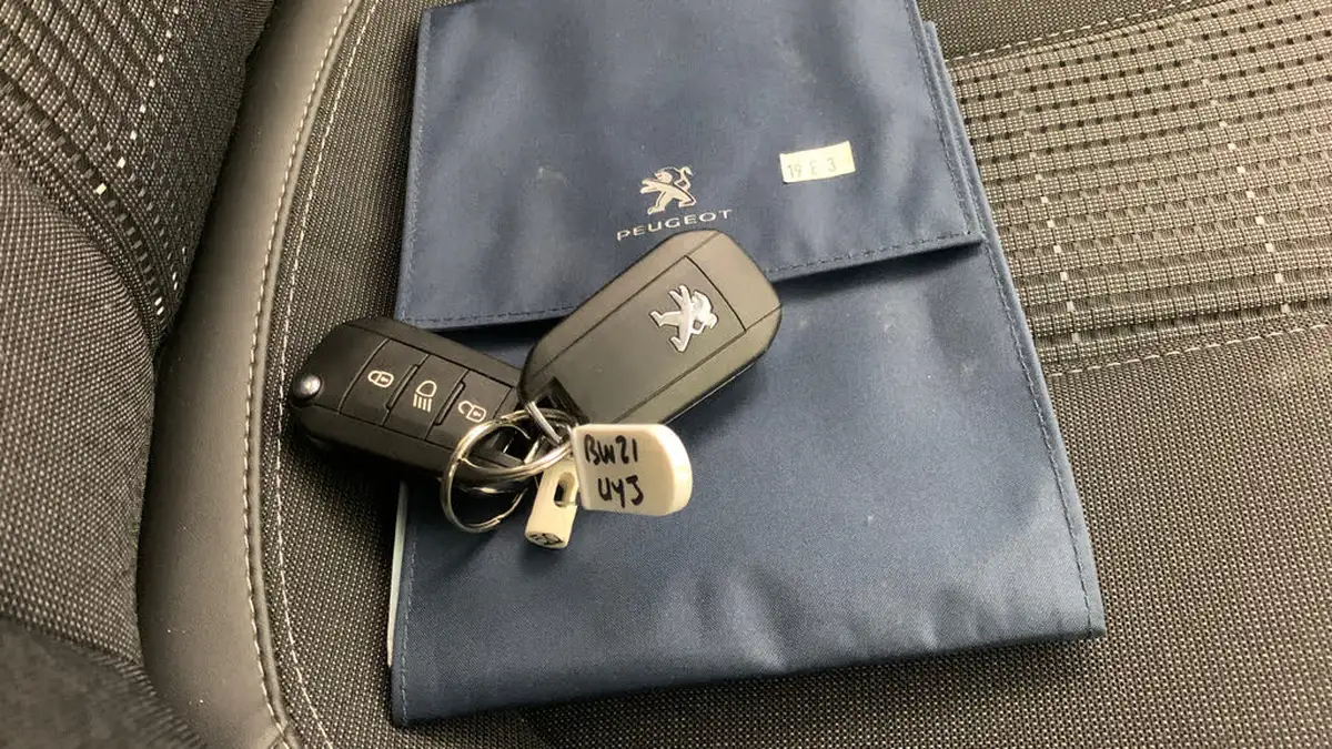 2021-peugeot-308-12-puretech-allure-130bhp-digital-i-cockpit-big-37