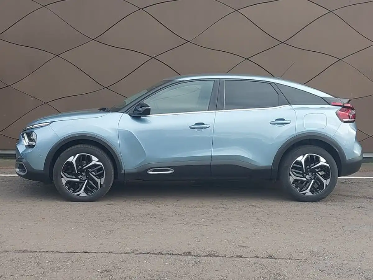 2022-citroen-c4-12-puretech-shine-130ps-big-3