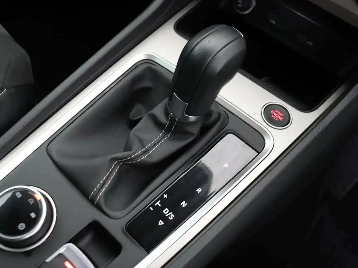 2023-seat-ateca-15-ecotsi-xperience-dsg-big-23