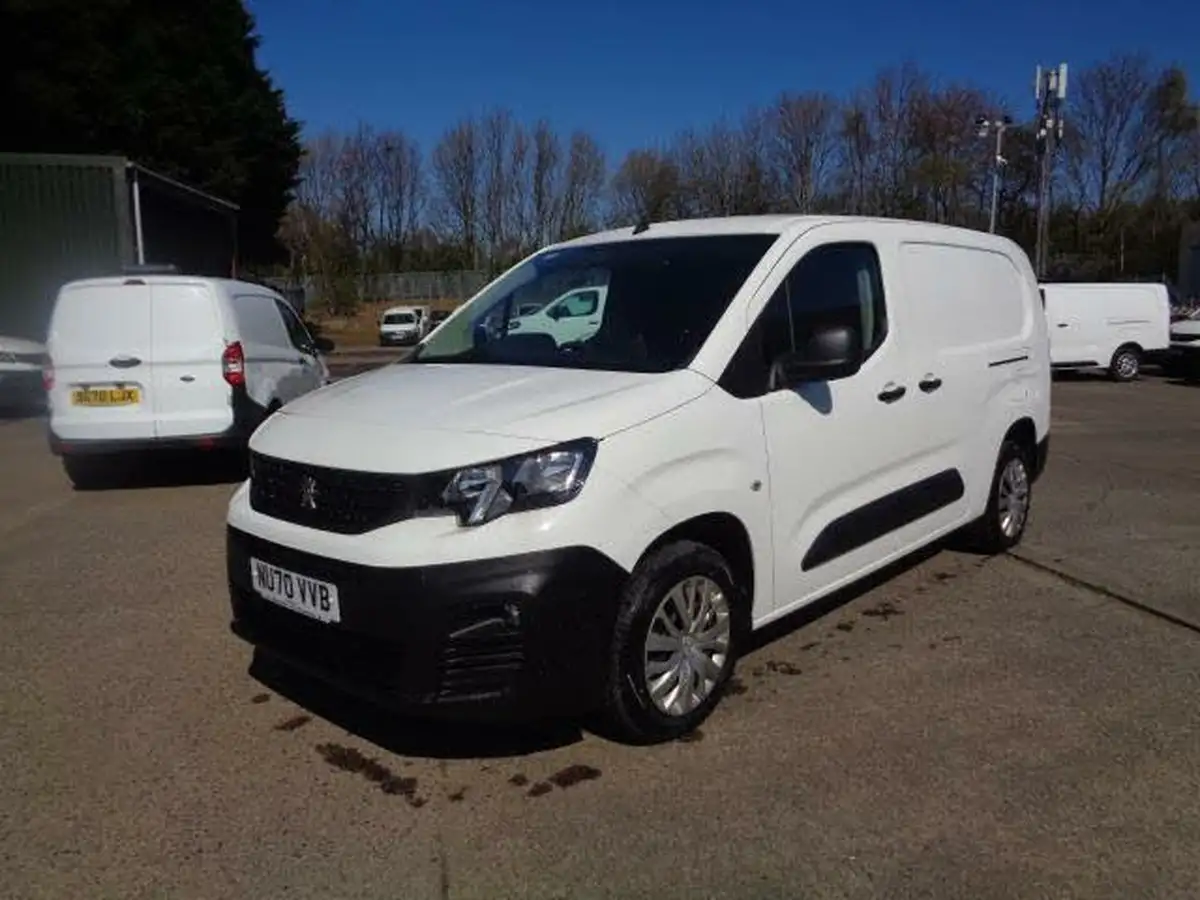 2020-peugeot-partner-15-bluehdi-950-professional-100ps-eu6dt-long-panel-big-6