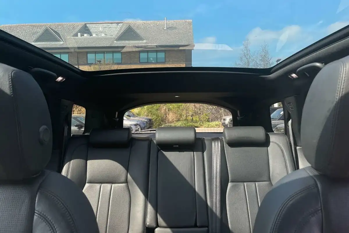 2019-land-rover-discovery-sport-20td4-landmark-big-19