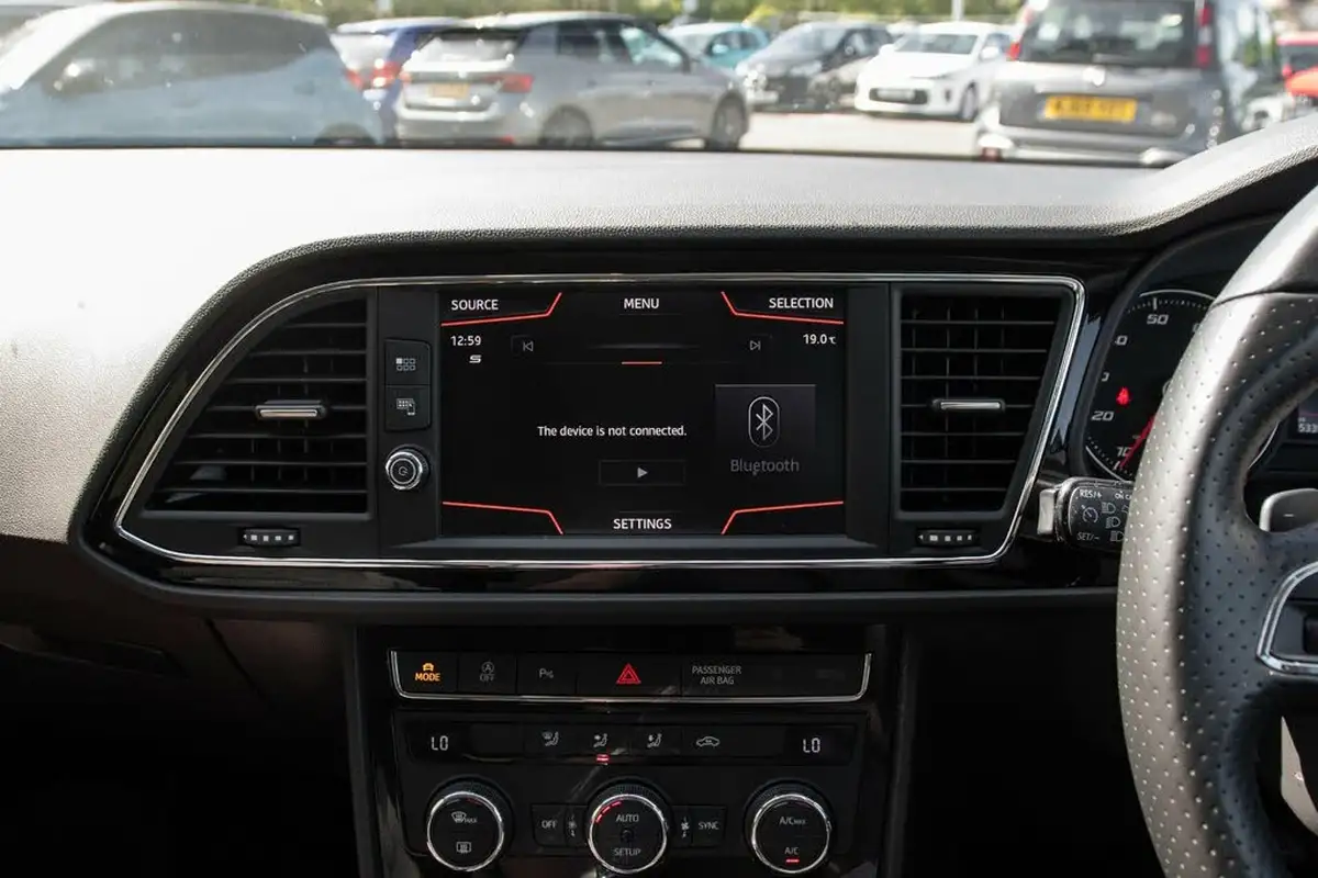 2019-seat-leon-15-tsi-evo-fr-150ps-ss-estate-dsg-big-23