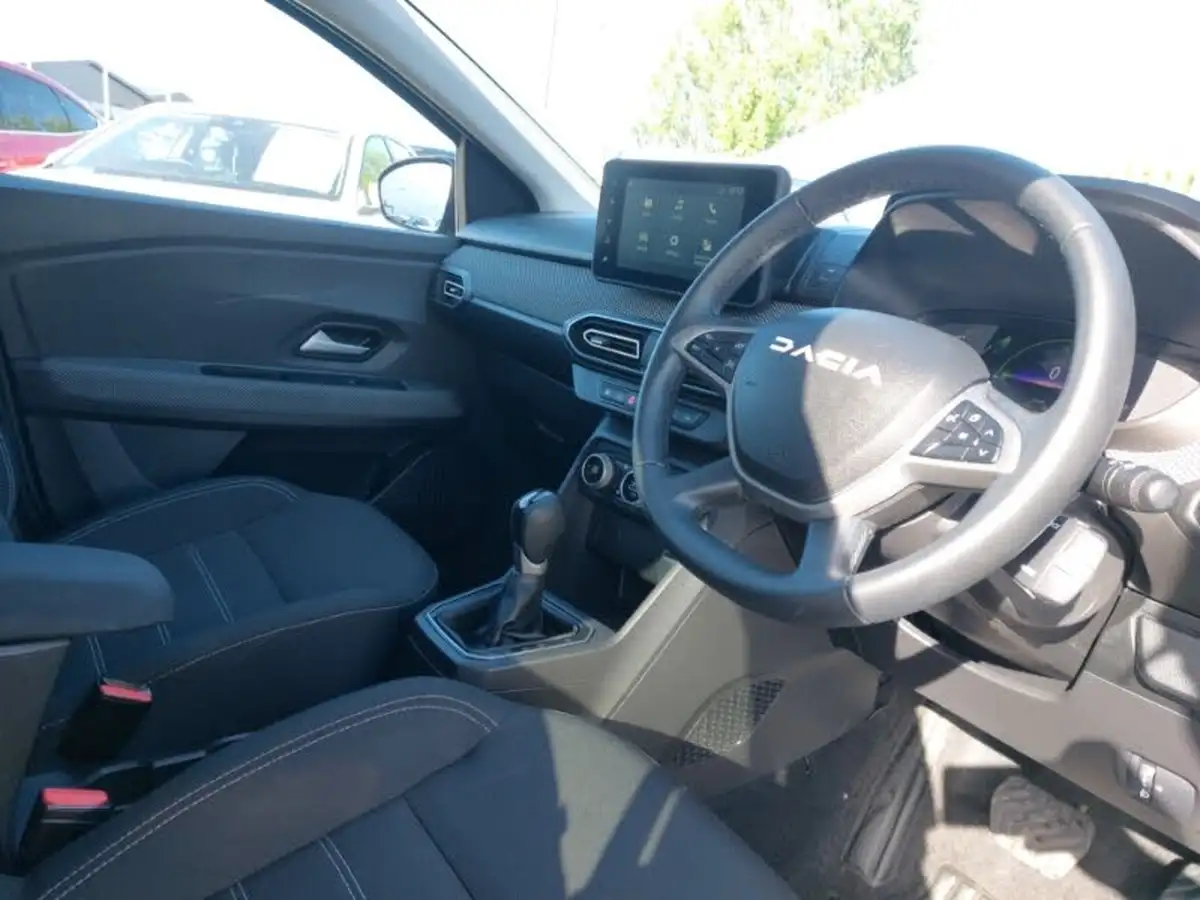 2024-dacia-jogger-16-tce-expression-big-10