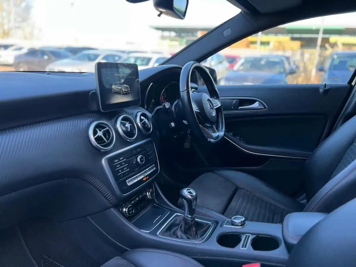 2016-mercedes-benz-a-class-15d-a180d-amg-line-ss-big-22