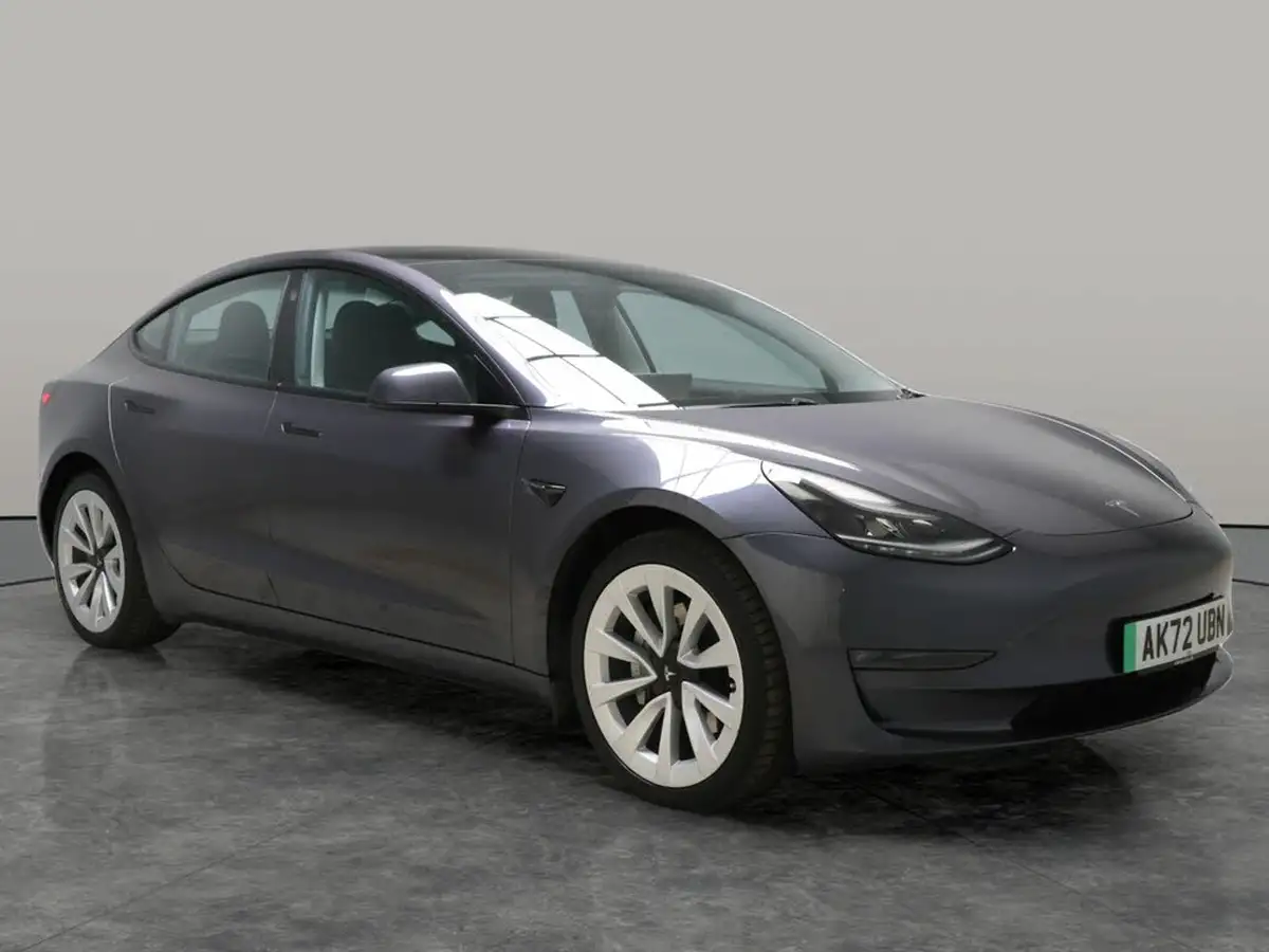 2022-tesla-model-3-e-long-range-big-9