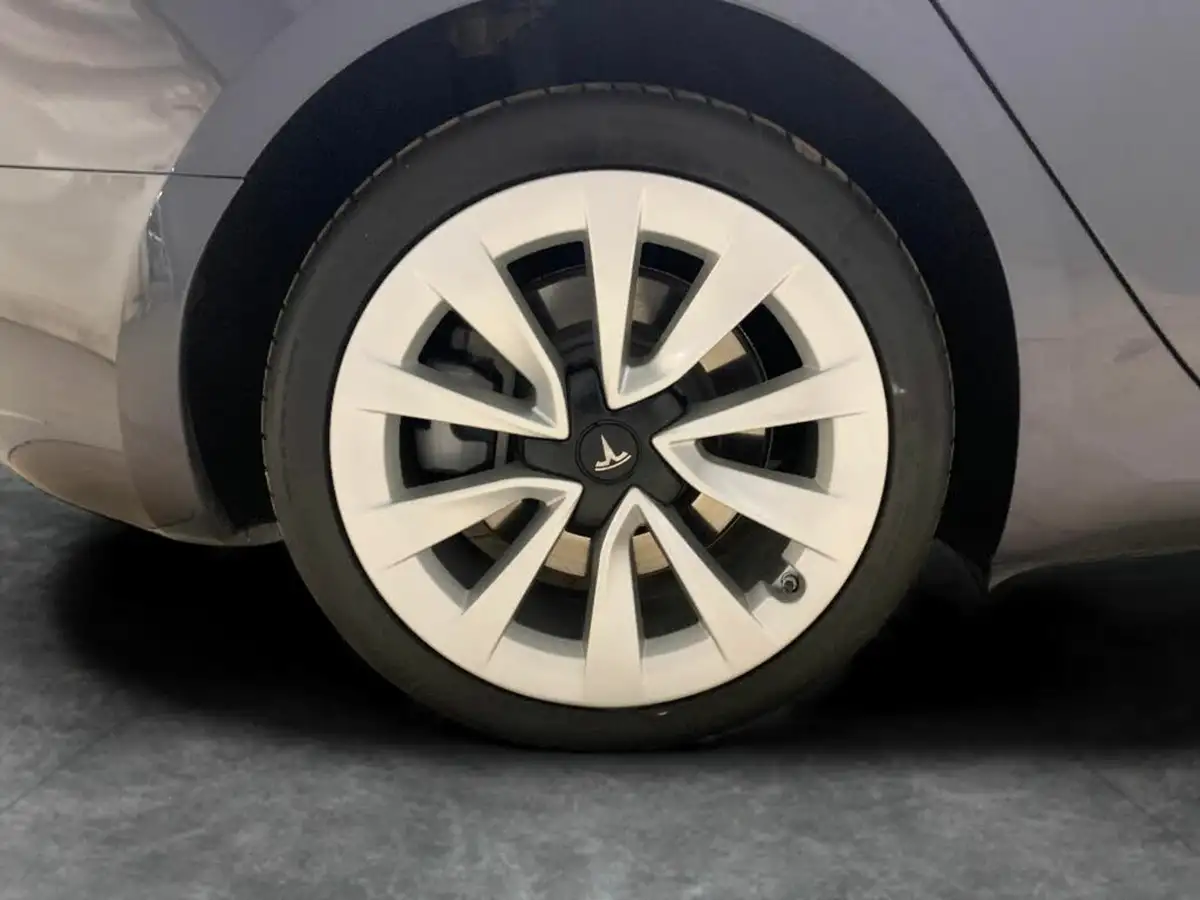 2022-tesla-model-3-e-long-range-big-28
