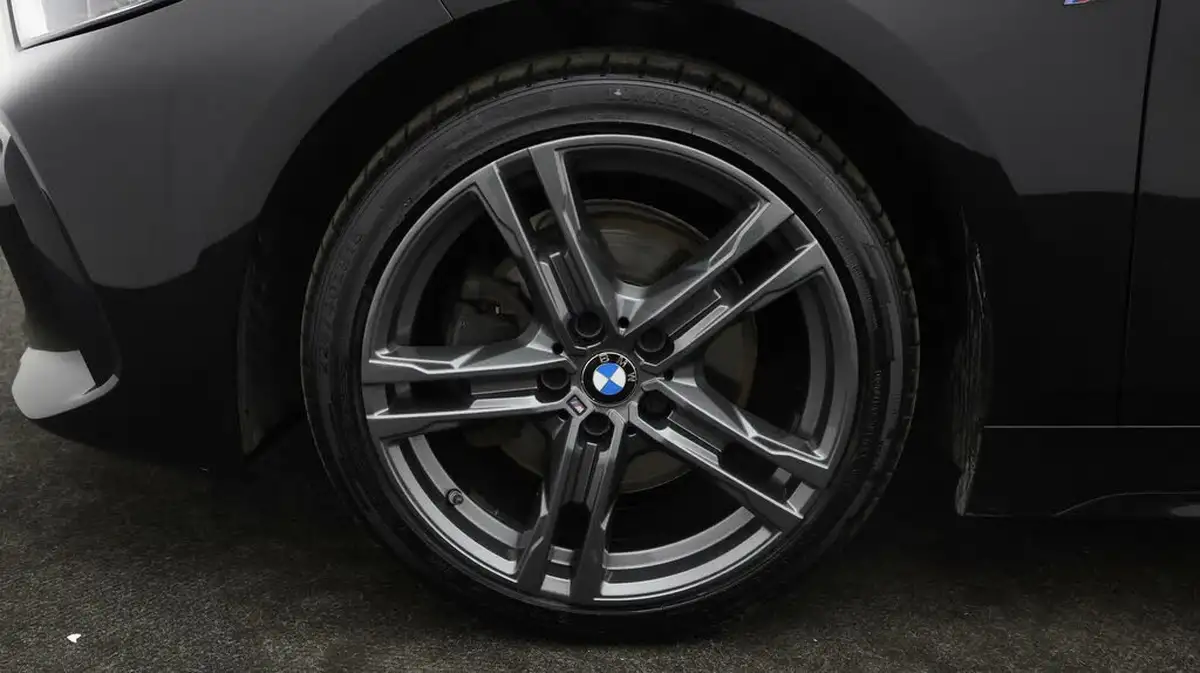 2021-bmw-1-series-15-118i-m-sport-lcp-big-17