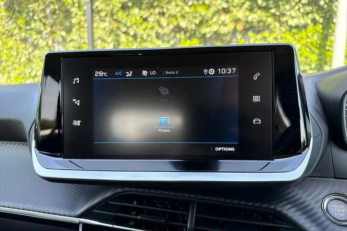 2021-peugeot-2008-suv-12-puretech-allure-130bhp-big-48