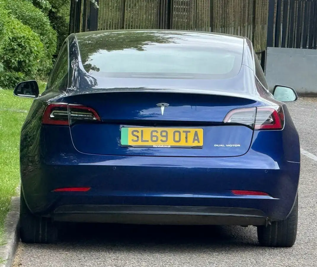 2019-tesla-model-3-e-long-range-4x4-big-4