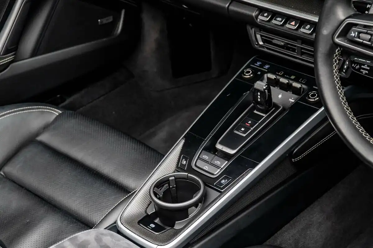 2020-porsche-911-30-carrera-4s-cabriolet-pdk-big-34
