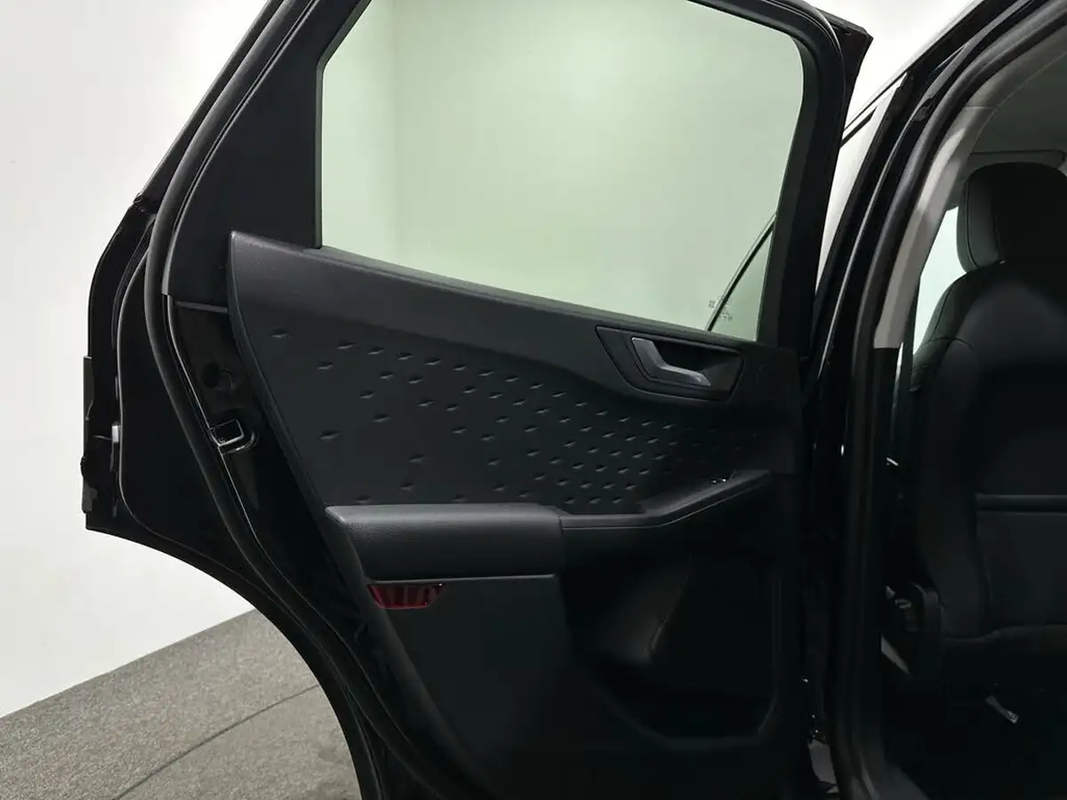 2020-ford-kuga-15-titanium-first-edition-big-40