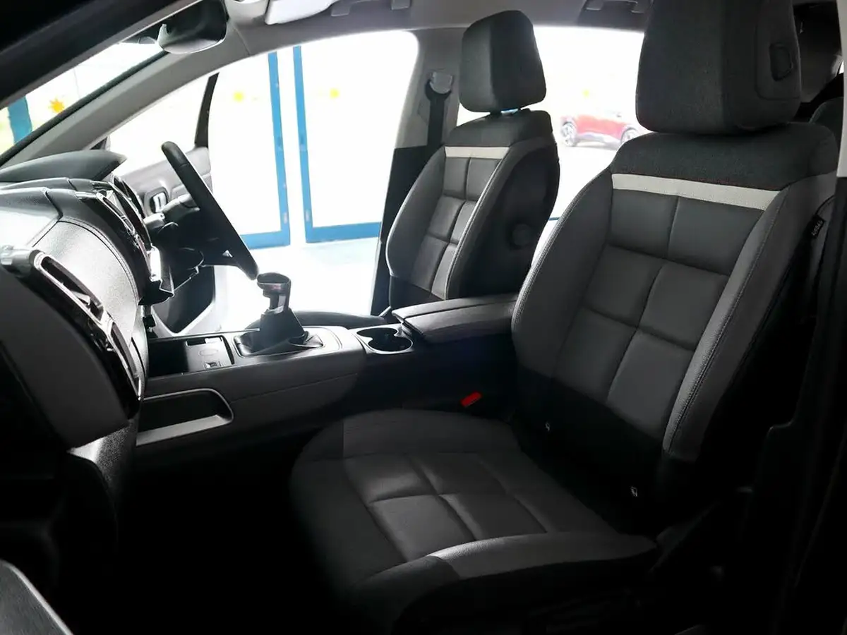 2019-citroen-c5-aircross-12-puretech-flair-big-19