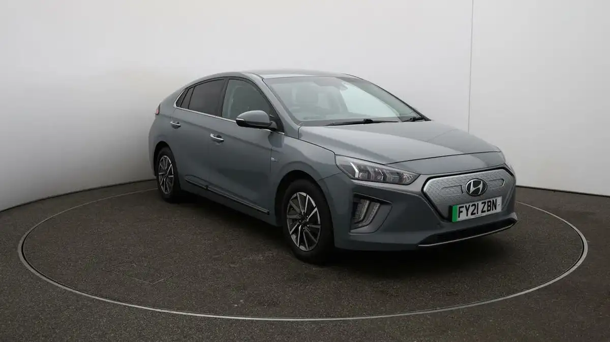 2021-hyundai-ioniq-e-premium-se-electric-100kw-big-37