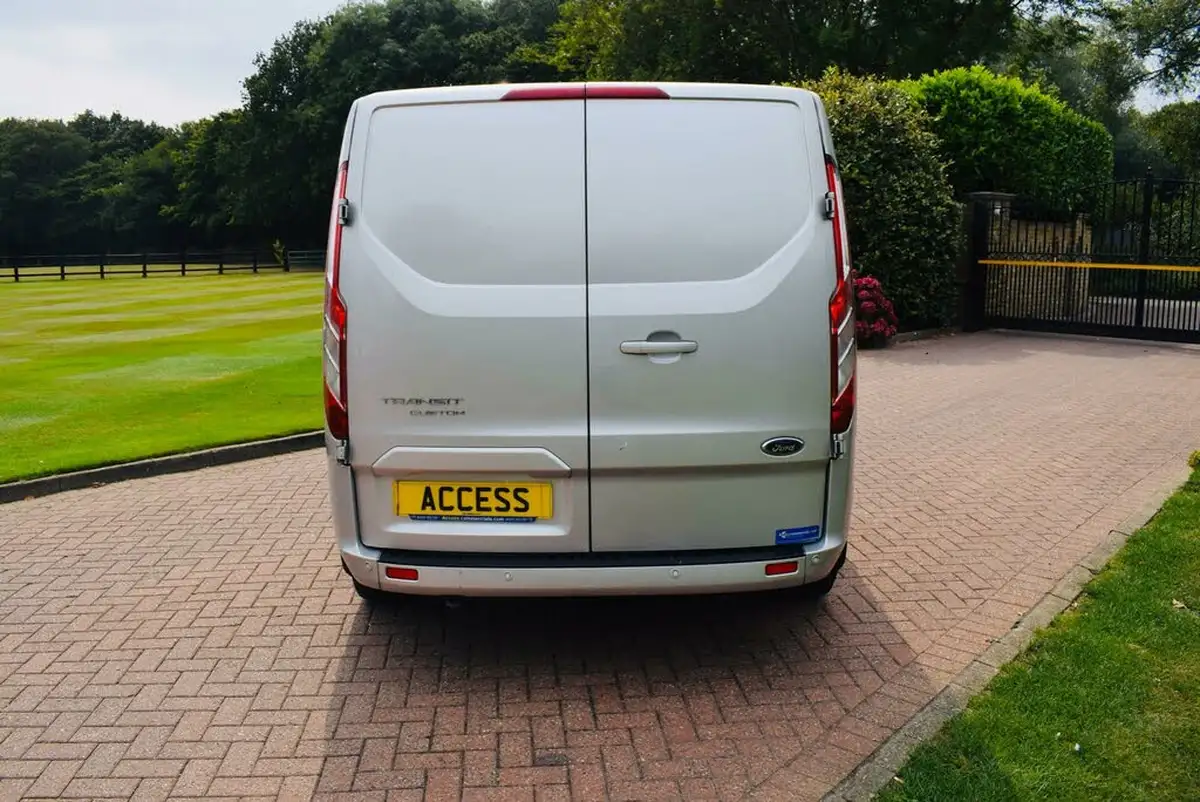 2021-ford-transit-custom-20tdci-300-l1h1-limited-170pseu6dt-panel-van-auto-big-6