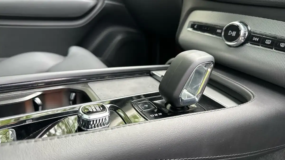 2024-volvo-xc90-20td-b5-plus-big-13